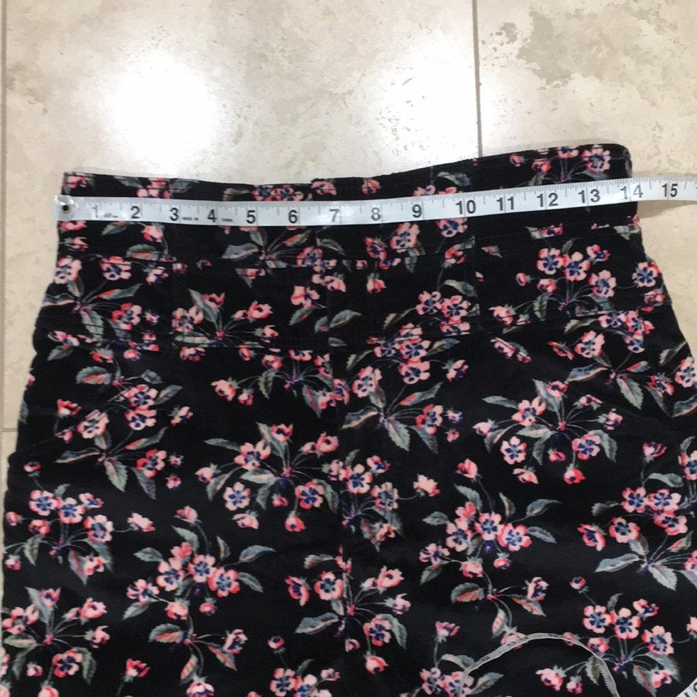 Rebecca Taylor Black Skinny Jeans with Pink Floral Print - Picture 11 of 16
